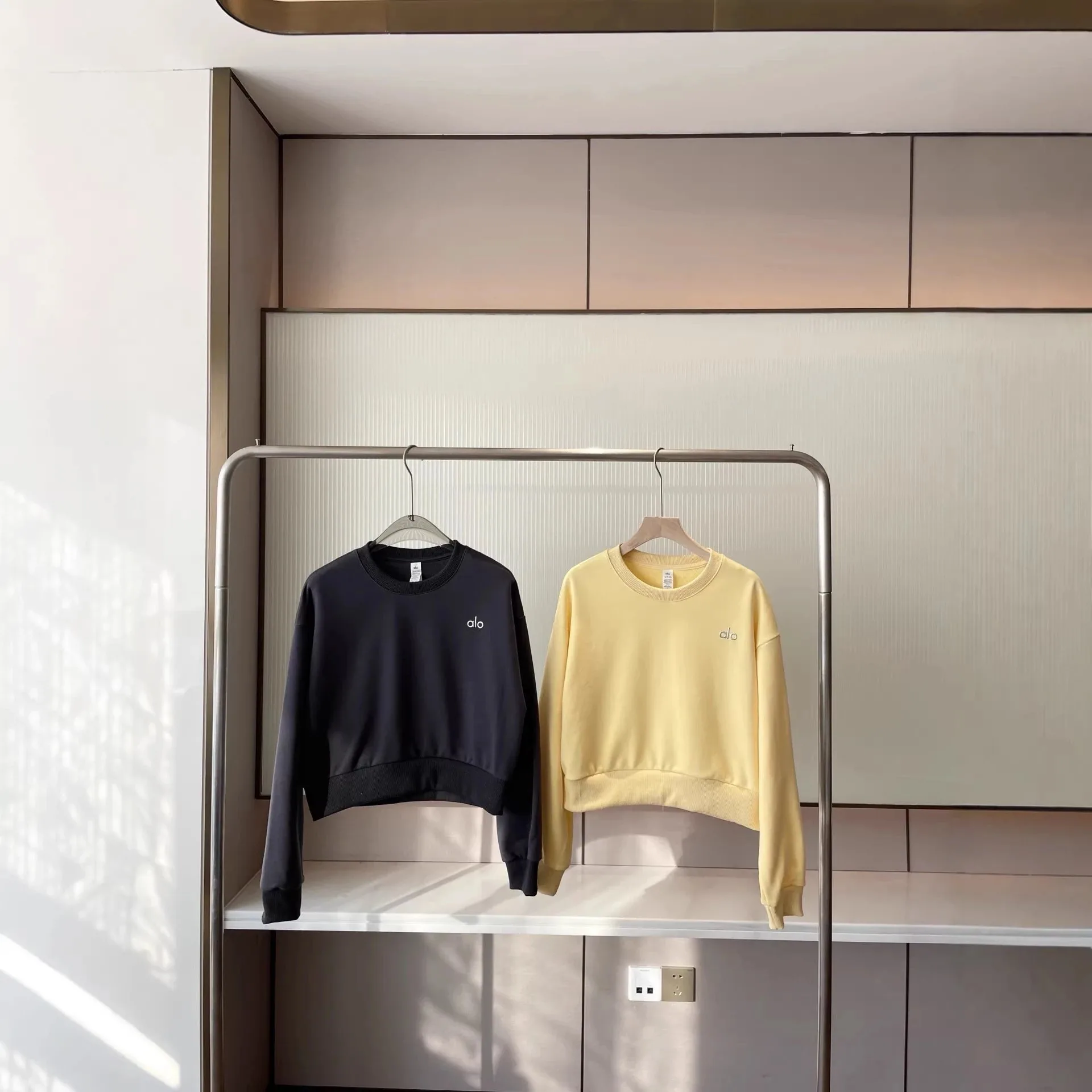 Alo cropped sweatshirt
