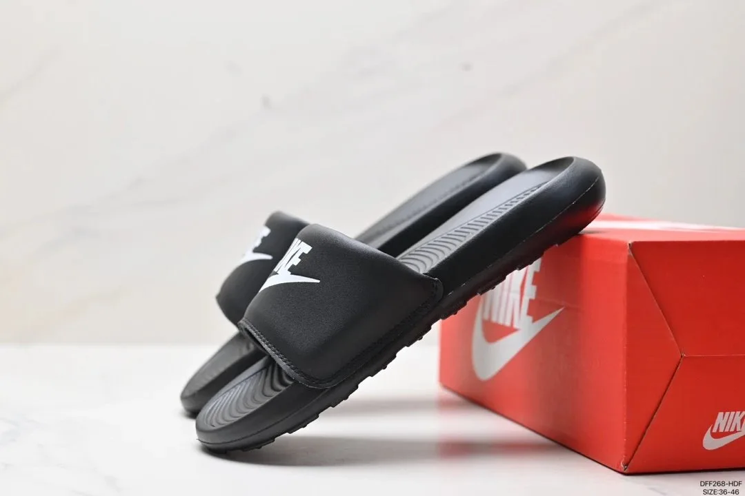Nike Offcourt Slide Black White