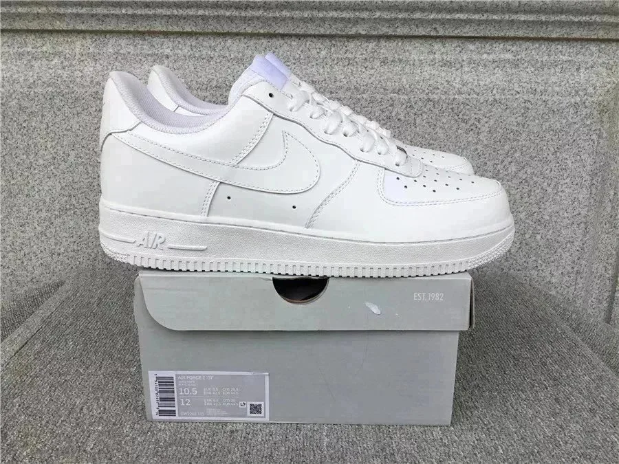 Nike Air Force 1 '07 Triple White