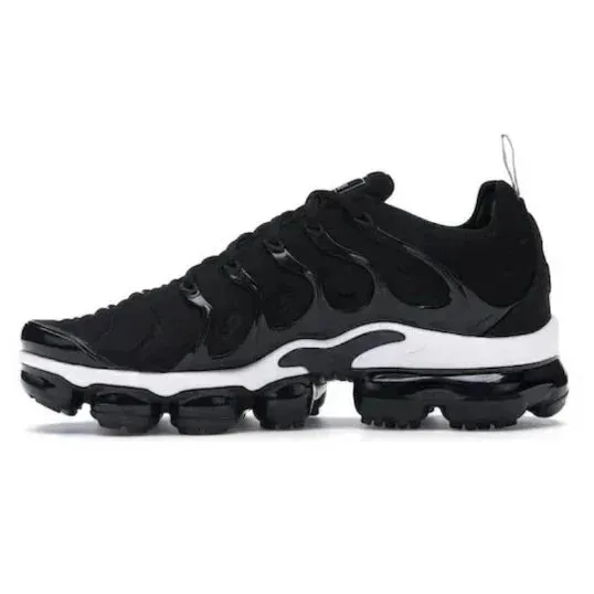 Nike Air VaporMax Plus Black White