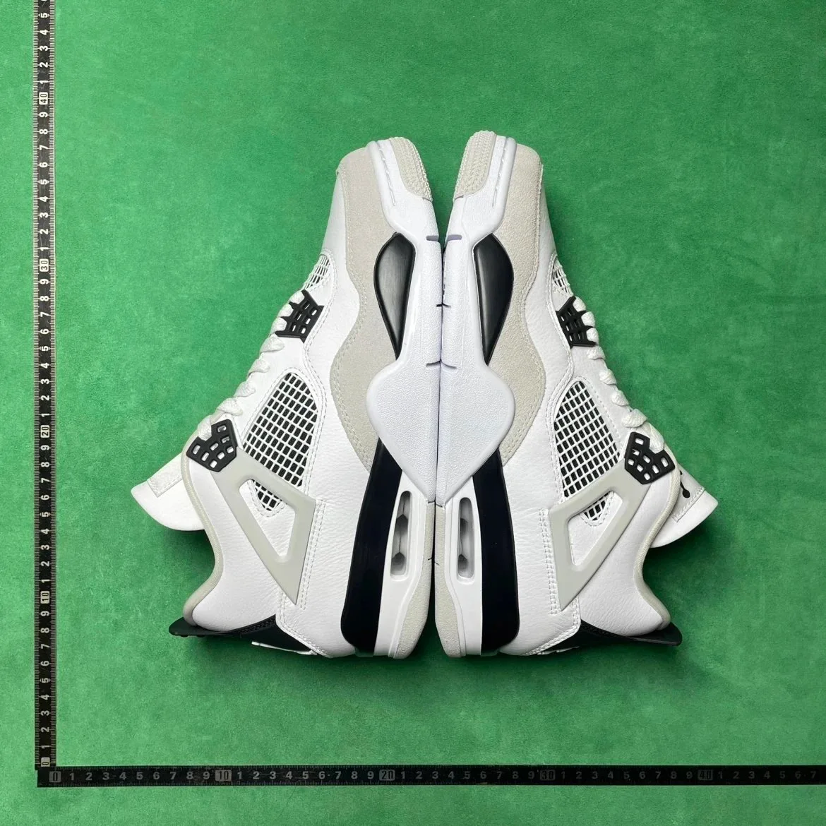 Air Jordan 4 Sneakers