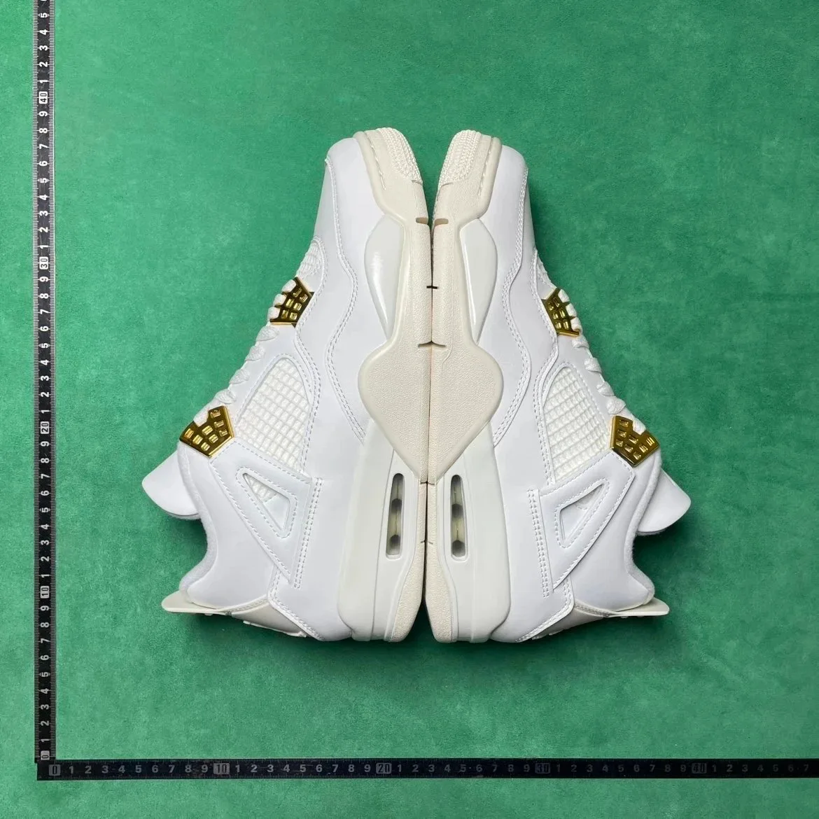 Air Jordan 4 Sneakers