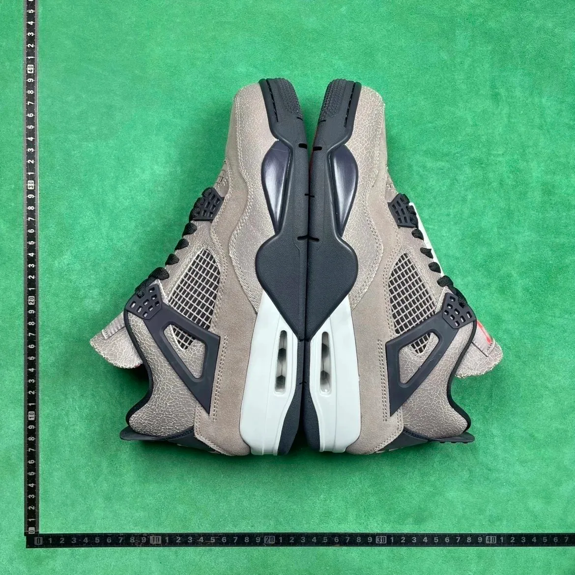 Air Jordan 4 Sneakers