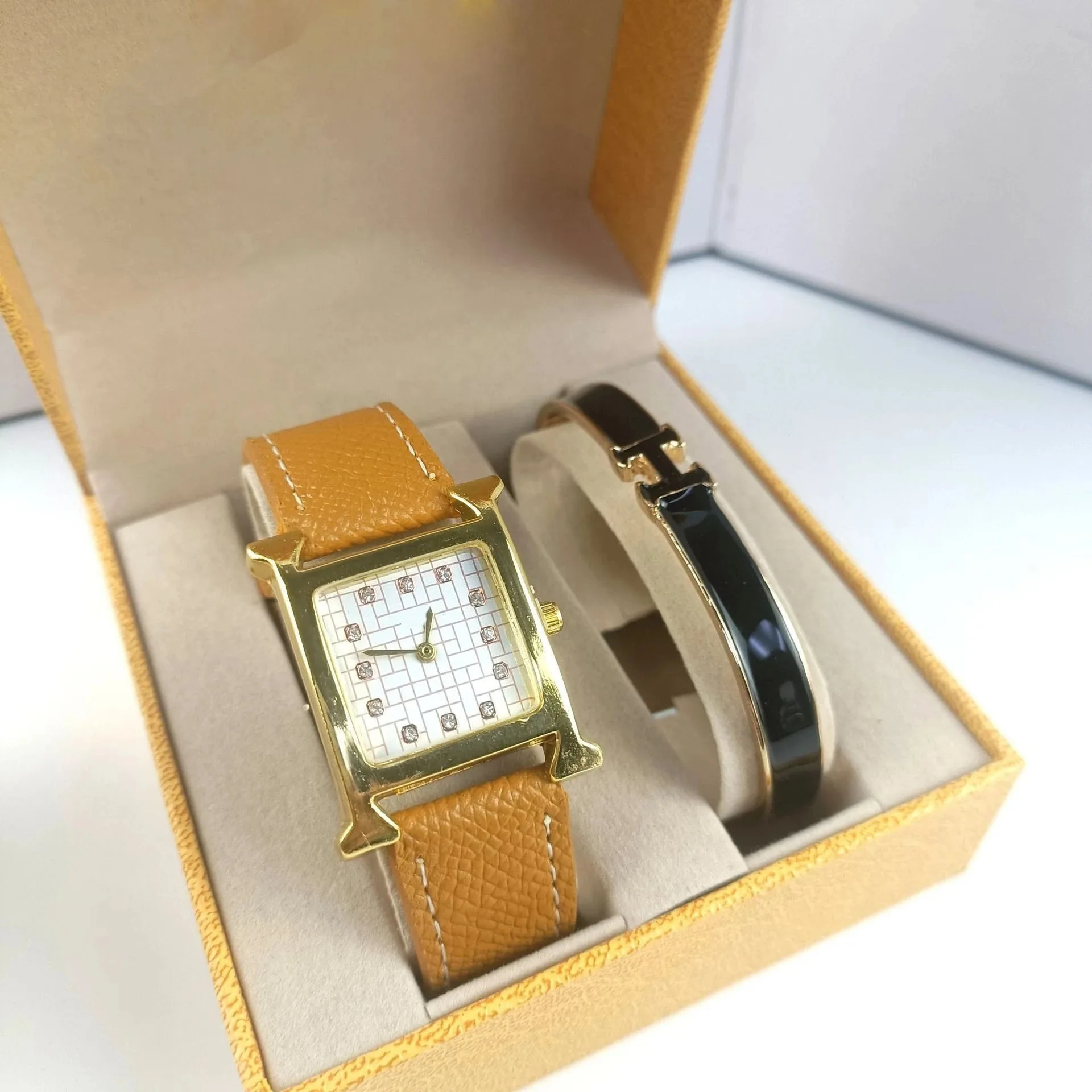 Hermès Watch and Bracelet Sets