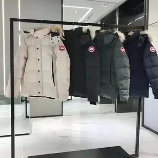 Canada Goose Puffer Vest