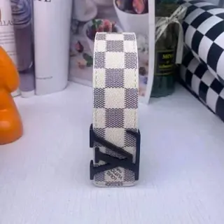 Louis Vuitton Damier LV Buckle Belt White