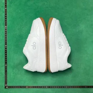 Alo Logo Low-Top Sneakers