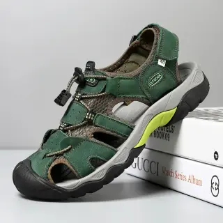 Outdoor Trail Sandals Green