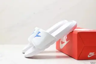 Nike Victori One Slide Sports Slippers