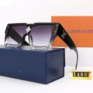 Louis Vuitton Star Detail Square Sunglasses