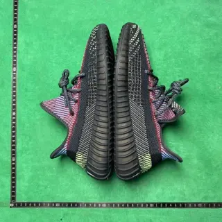 Yeezy 350 Yecheil
