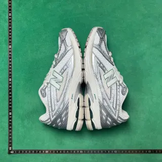New Balance 1906R Sneakers